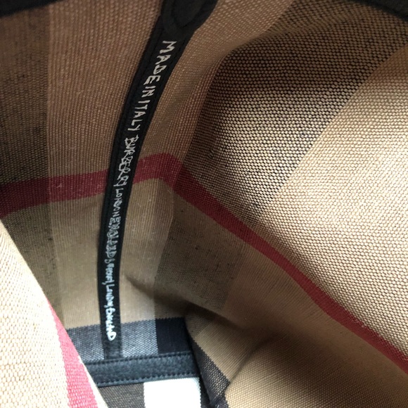 BURBERRY Reversible London Doodle Tote, Black Leather-Canvas/Check Interior NWT - Picture 9 of 16